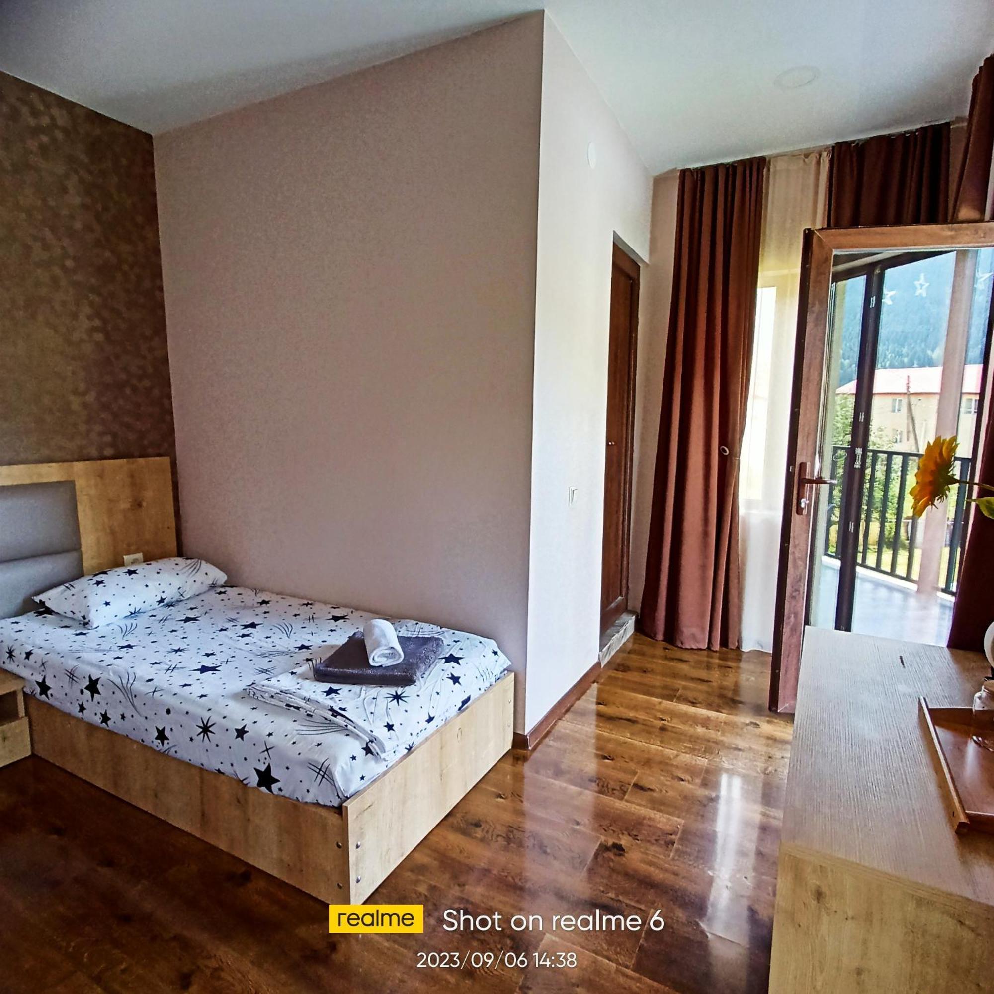 House B&B เมสเตีย ภายนอก รูปภาพ