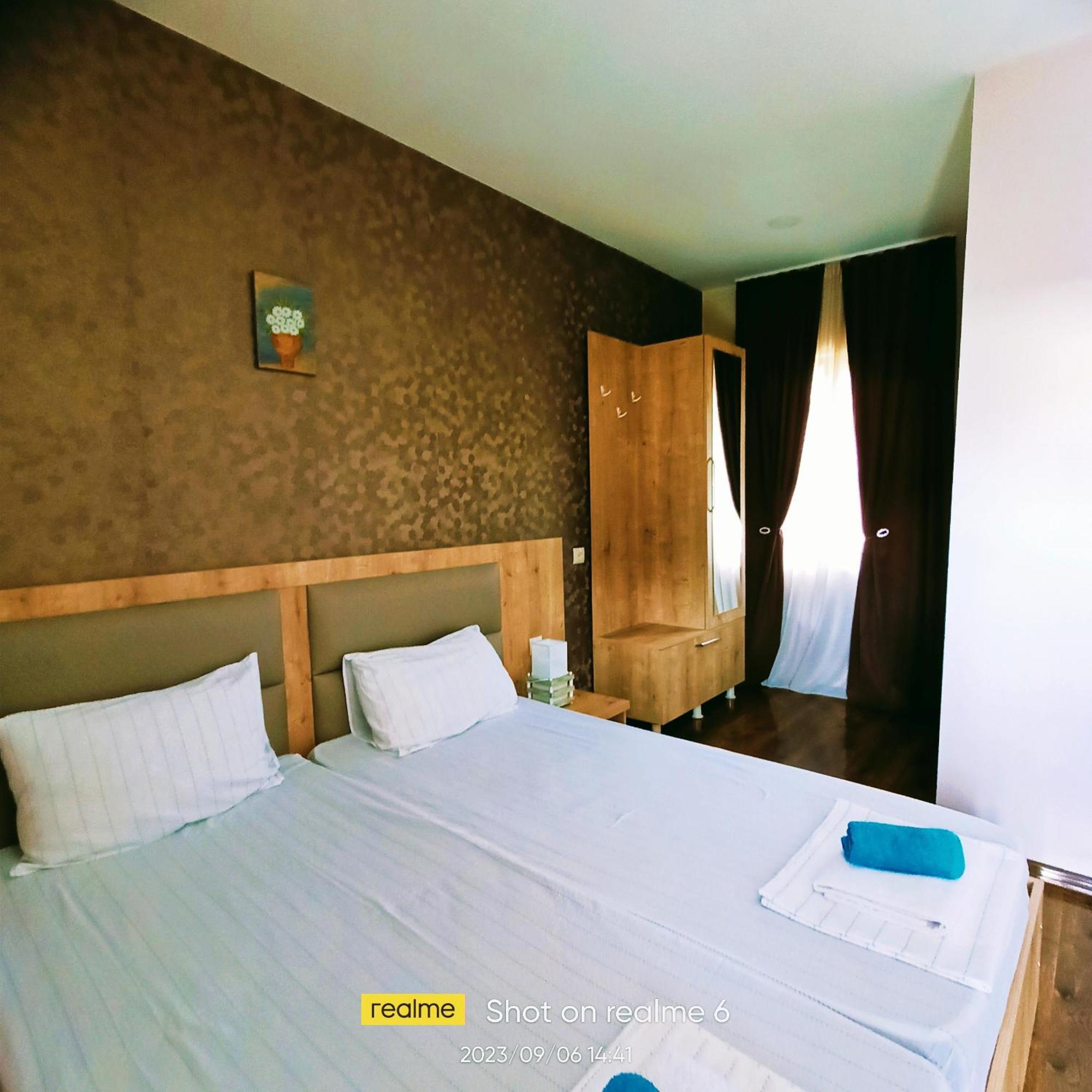 House B&B เมสเตีย ภายนอก รูปภาพ